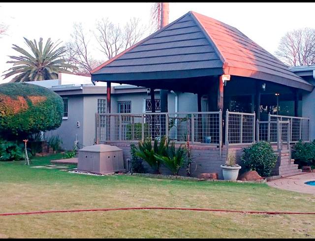 4 BEDROOM HOUSE FOR SALE IN FLORA GARDENS